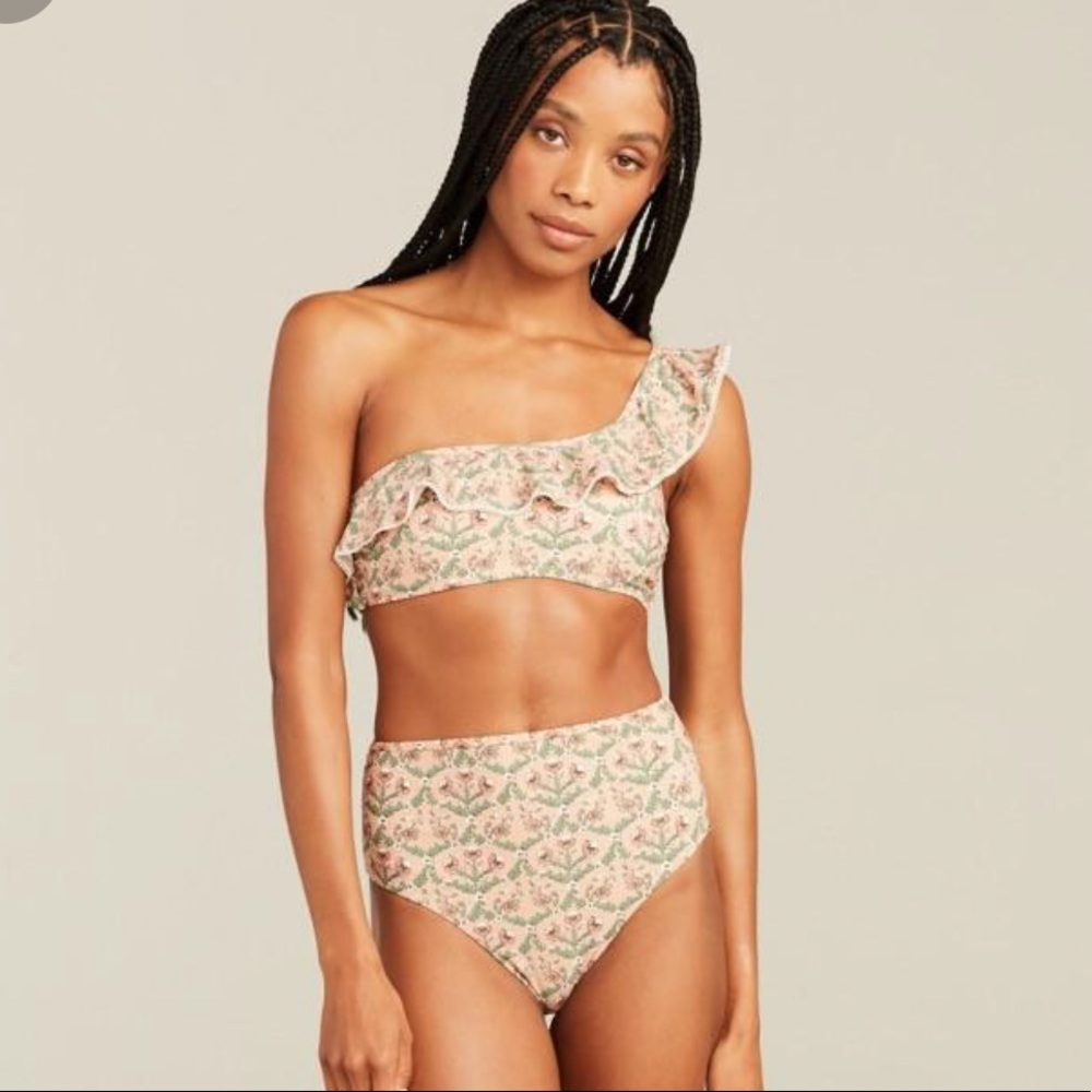 Roller Rabbit
HAMPTON HIGH WAIST BOTTOM AND TOP